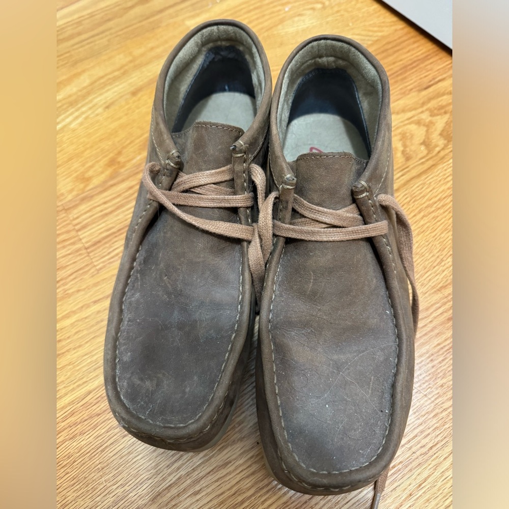 Clarkes Wallace boot. Mens size 9
